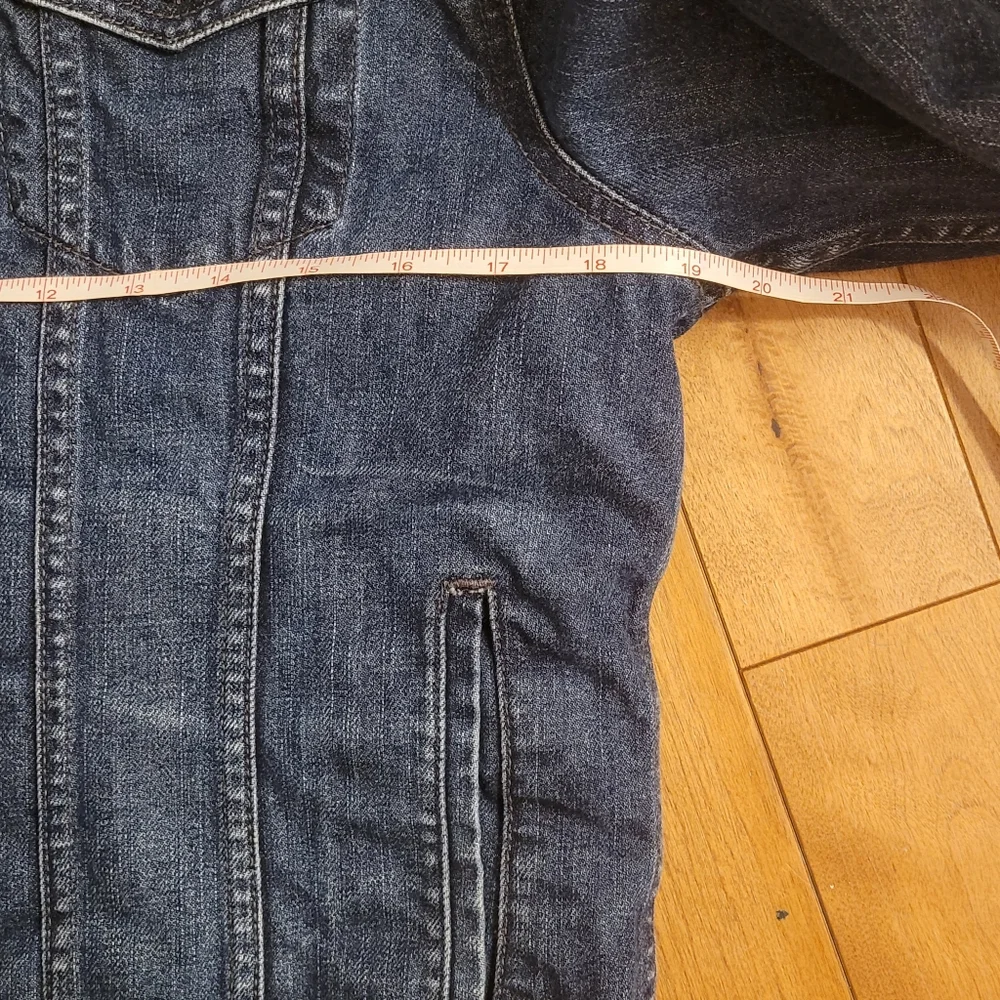 Levi's - Shaggy Sherpa Trucker Jean Jacket - Picture 13 of 16